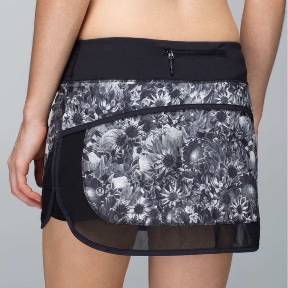 Lululemon Hotty Hot Skirt